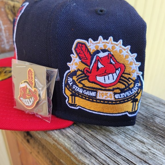 *SOLD*Cleveland Indians fitted hat - Picture 3 of 4